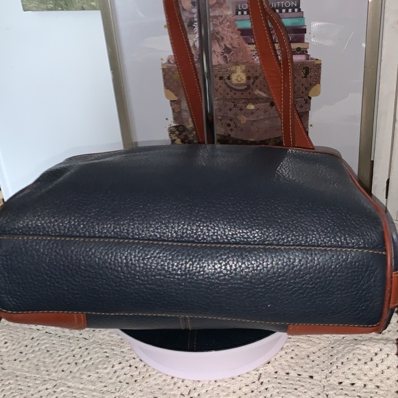 Liz Claiborne Leather Shoulder/Crossbody bag - Picture 7 of 14